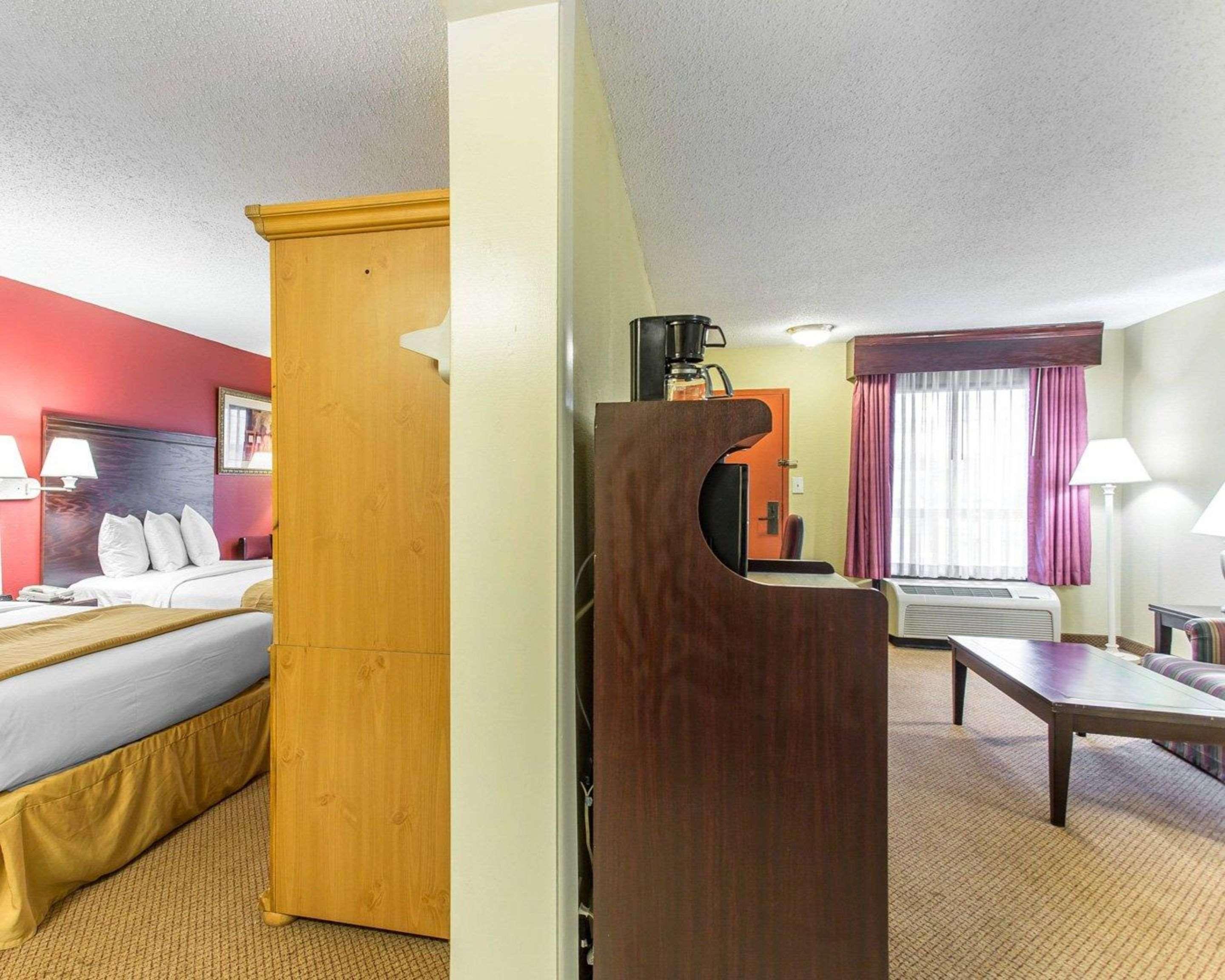 Clarion Pointe 3*